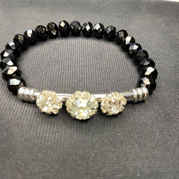 Black beaded bracelet With Faux Diamonds, stretch, Women’s Jewelry - Picture 4 of 6